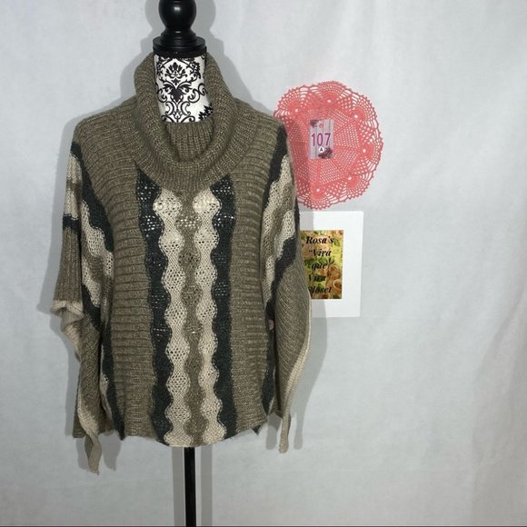 Sisters Cowl Neck Poncho Cable Knit Multi-Colored - Picture 3 of 8